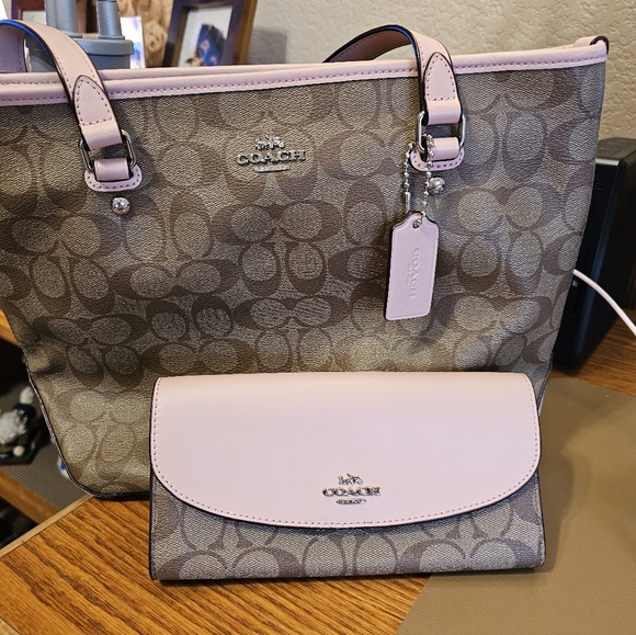 Coach Handbags - Coach Tote And Wallet